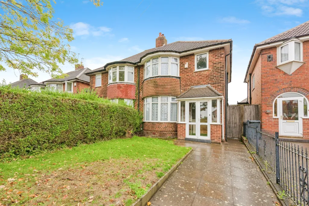 House in Birmingham, Sutton Coldfield - View 3