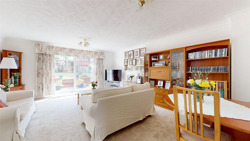 Property photo 2 of 17 08152025_214304.Jpg