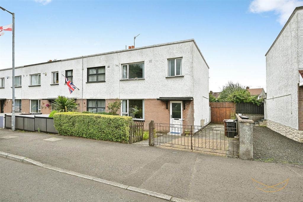 Property photo 3 of 38 Dhp-5.Jpg