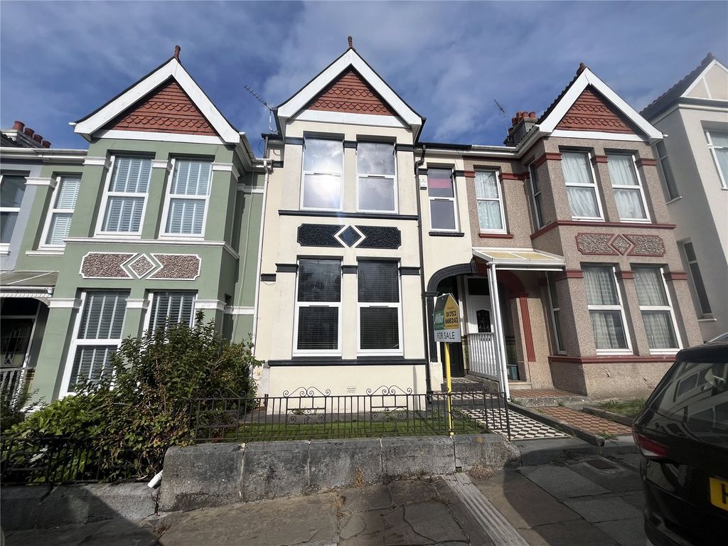 Property photo 1 of 12