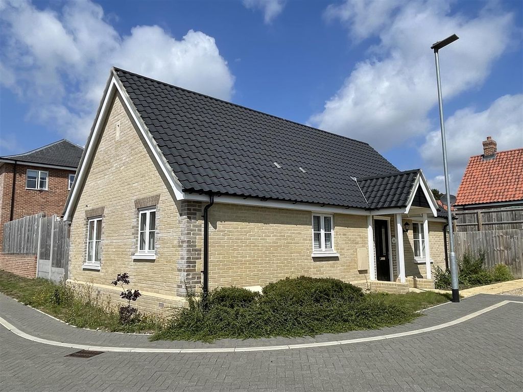 Additional image 5 of 2 bed detached bungalow for saleCarey Drive, Halesworth IP19