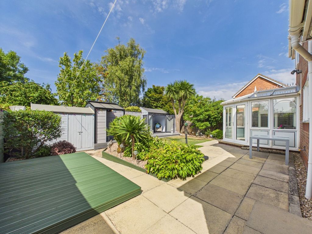 Property photo 2 of 24