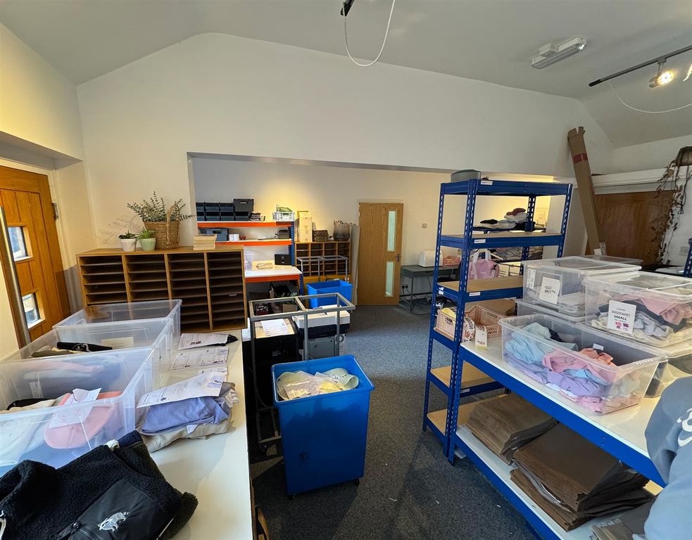 Property photo 2 of 7 Img_2170.Jpg