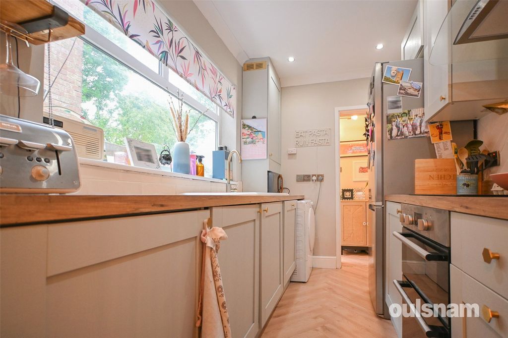 Property photo 3 of 27 Picture No. 34