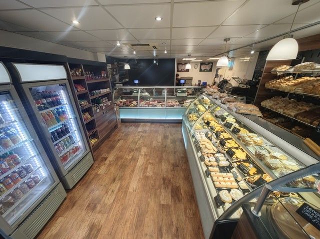 Property photo 1 of 3