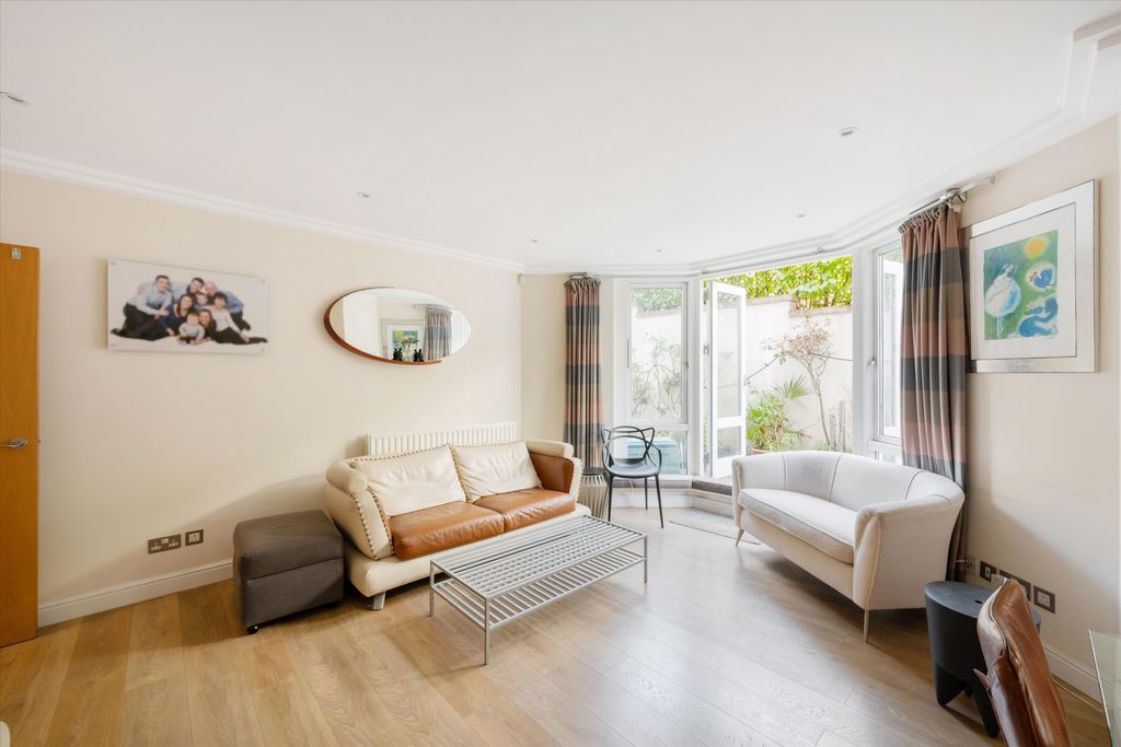 Property photo 2 of 14 Image