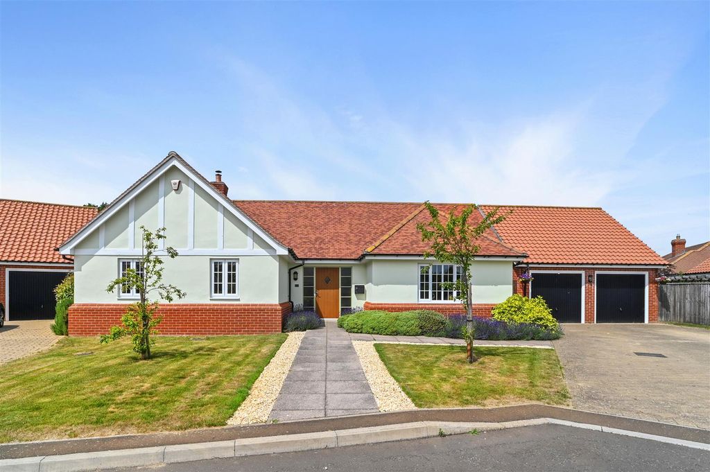 Property photo 1 of 16 Front