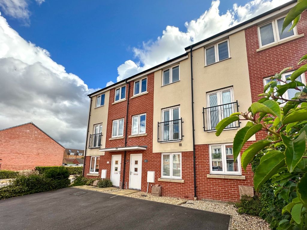 Property photo 1 of 17 5307831