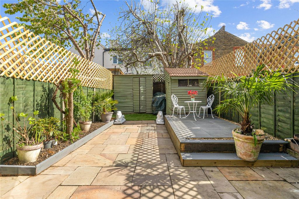 Property photo 2 of 20 Picture No. 34