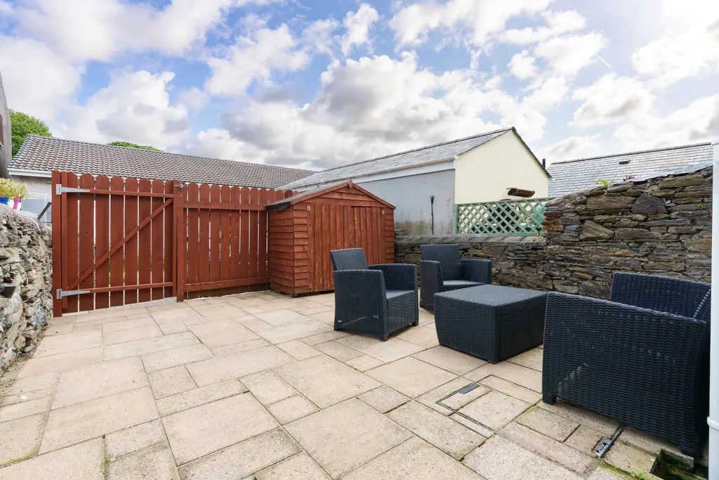 Property photo 2 of 15