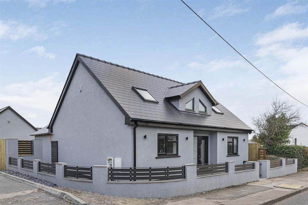 Property photo 1 of 22