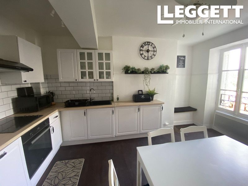 Property photo 3 of 10