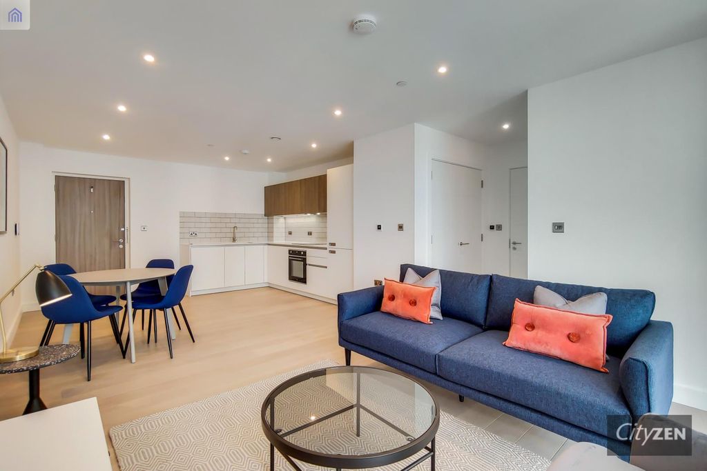 Property photo 3 of 10 Reception Room