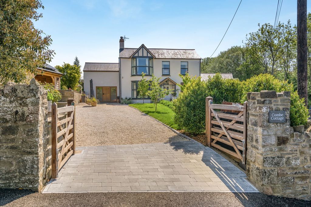 Property photo 1 of 34