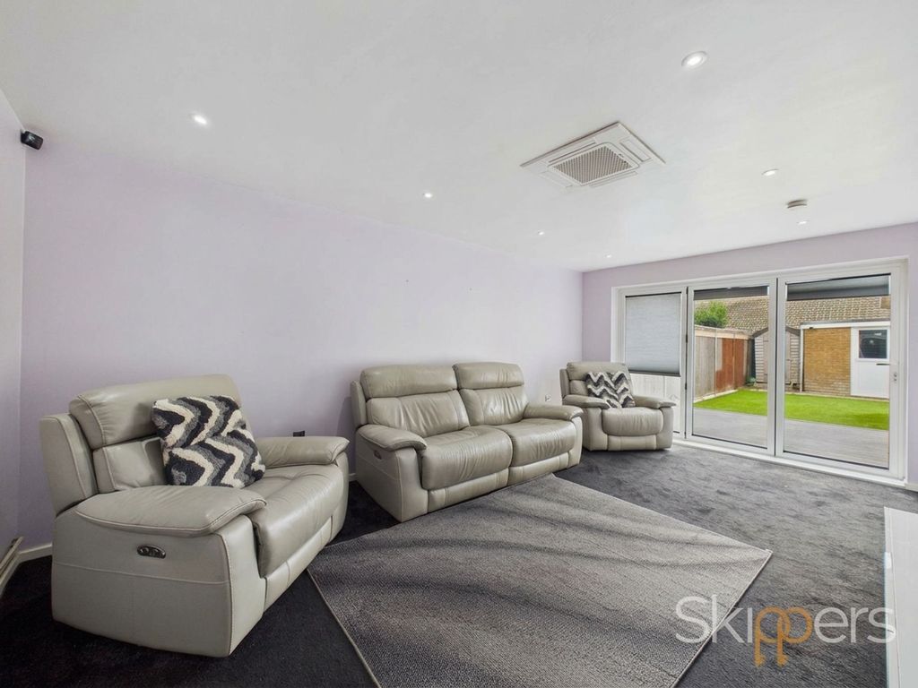 Property photo 3 of 18