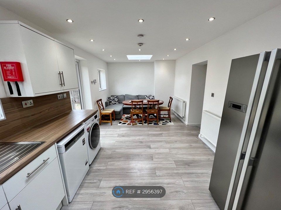 Property photo 1 of 35