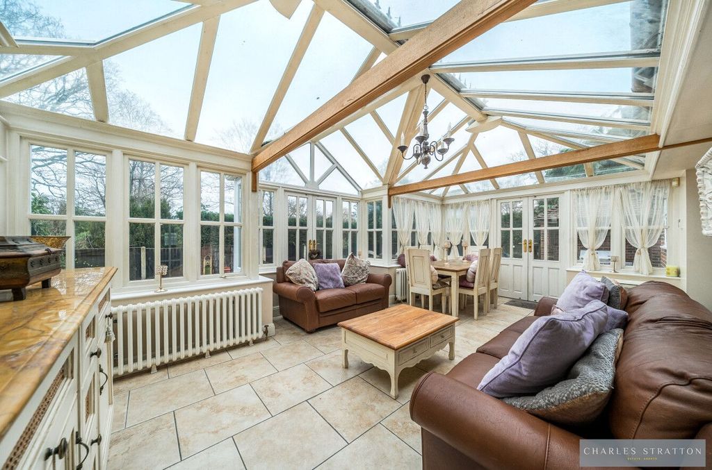 Property photo 2 of 26