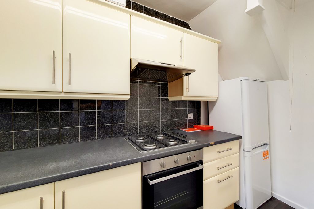 Property photo 3 of 16 3_Kitchen-1