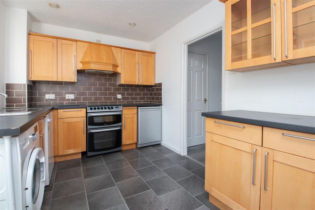 Property photo 3 of 13 1Chartl_3.Jpg