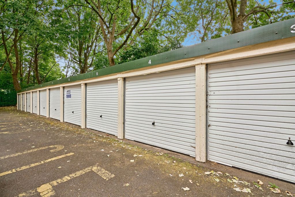 Property photo 3 of 12 Pbox-Img.Jpg