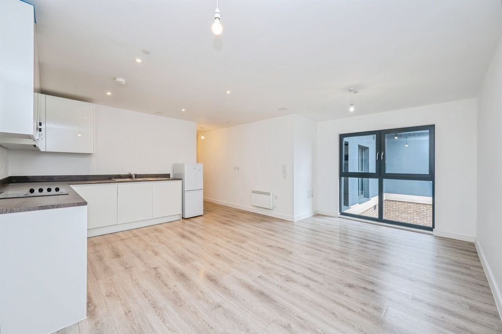 Additional image 4 of 2 bed flat for saleErasmus Drive, Derby DE1