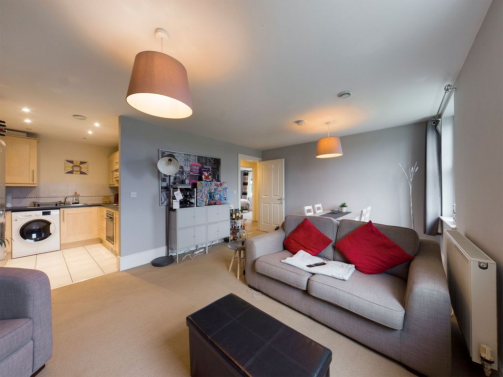 Property photo 2 of 12