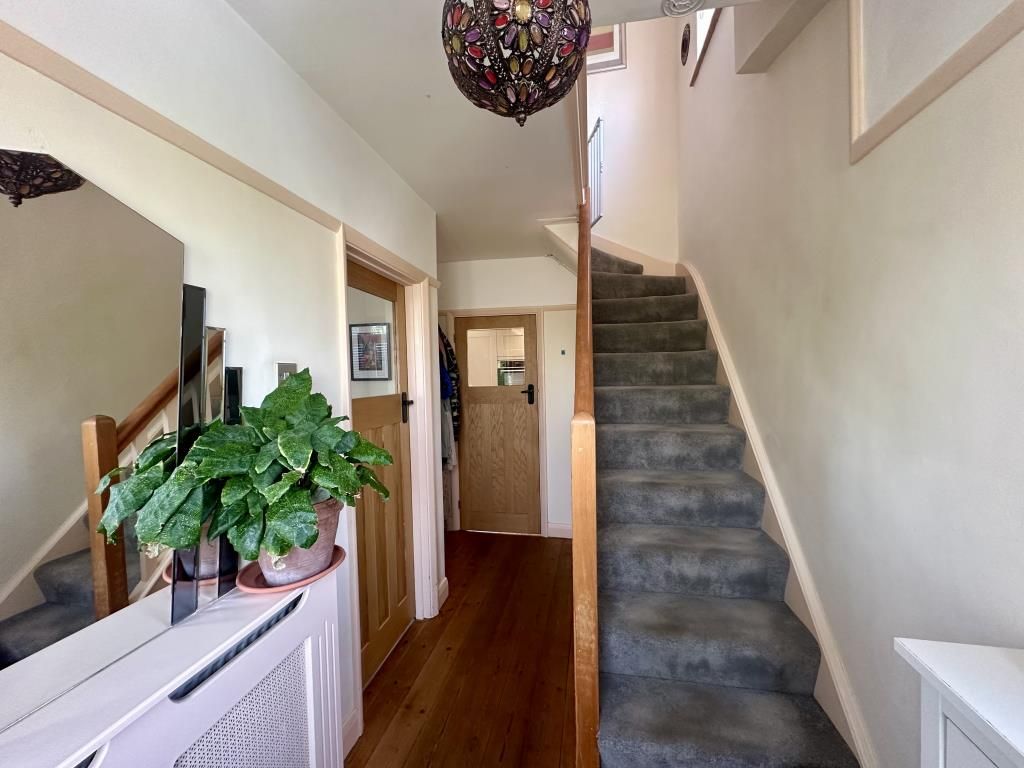 Property photo 2 of 10 Hall