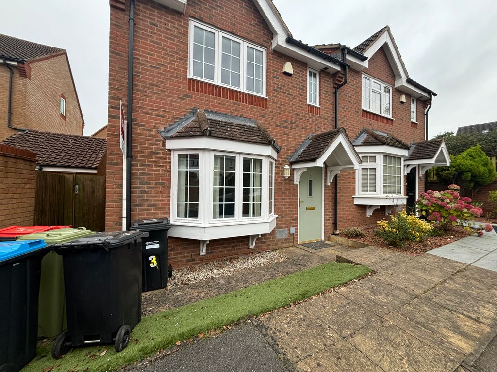 Property photo 1 of 11 Front