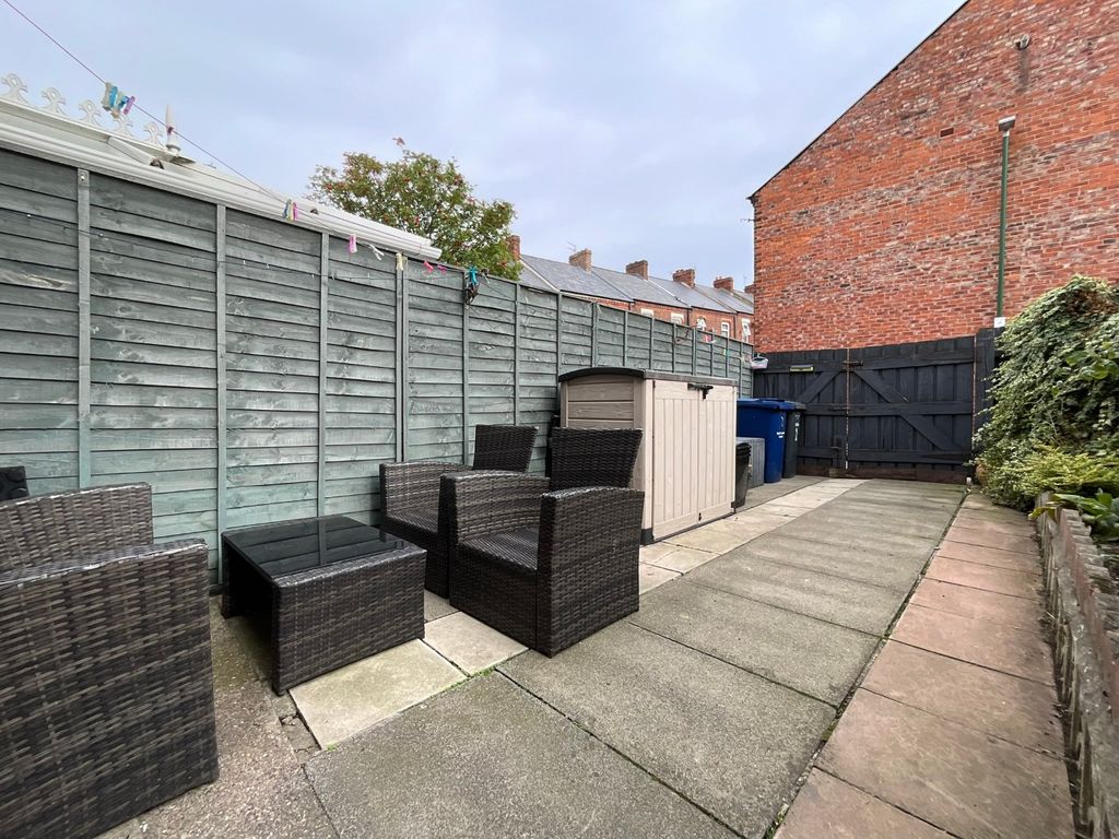 Property photo 3 of 13 4489942