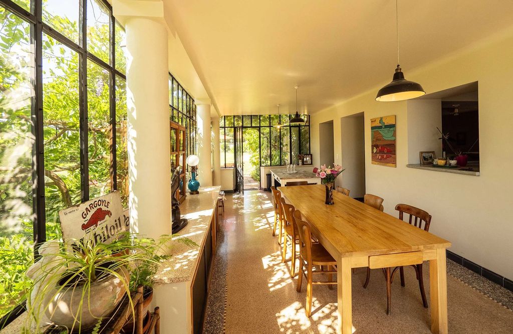 Property photo 2 of 19 E41A492d2c95Fc88F92d432d68728979_d3Fbc3Bc47_2953-Big