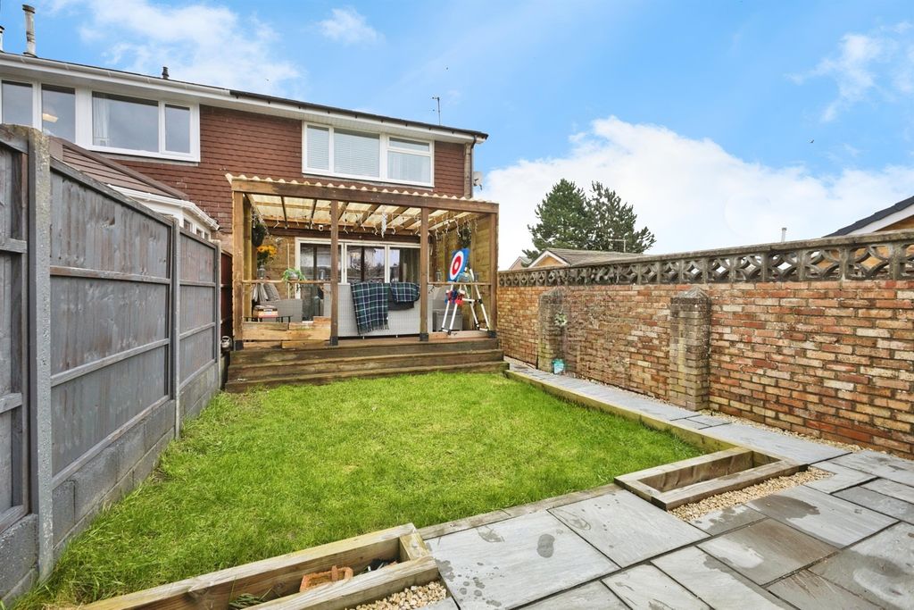 Property photo 2 of 12