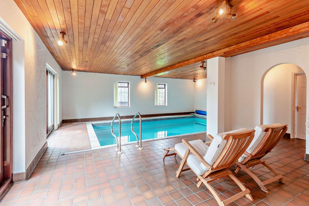 Property photo 2 of 15 Picture No. 05