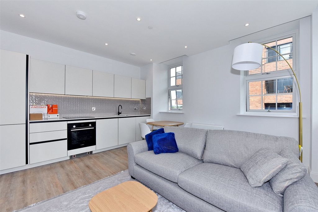 Property photo 2 of 14 Picture No. 06