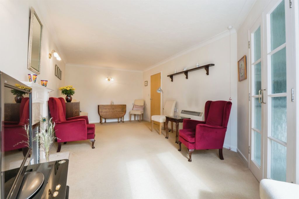 Property photo 3 of 13
