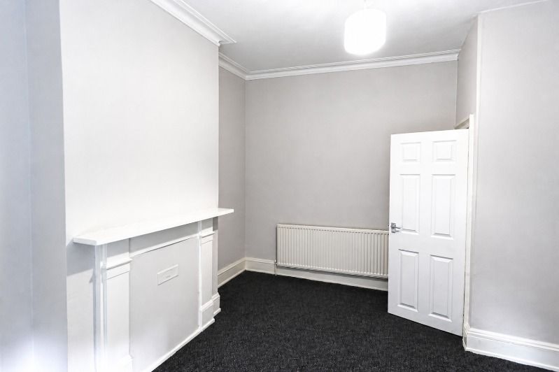 Property photo 3 of 16 Img 0282