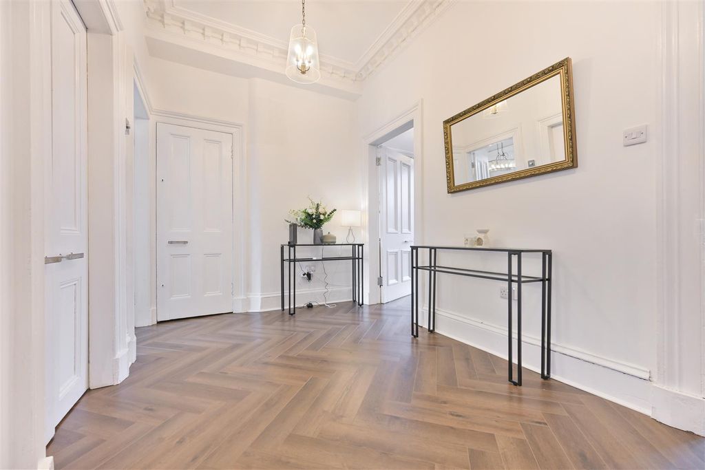 Property photo 2 of 46