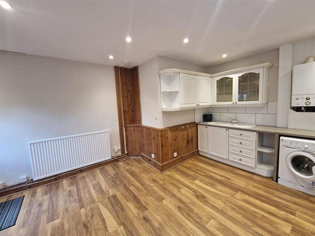 Property photo 3 of 14 Whatsapp Image 2025-10-06 At 14.01.23_8F9B97B0.Jpg