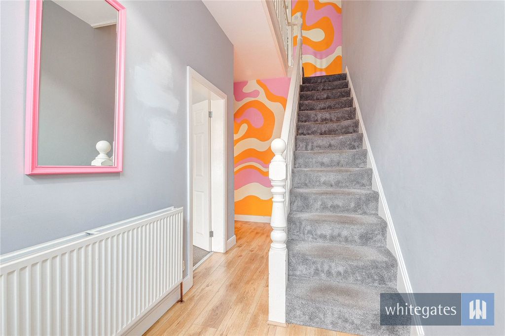 Property photo 2 of 24 Picture No. 02