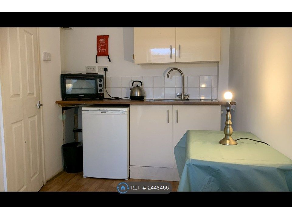 Property photo 2 of 3