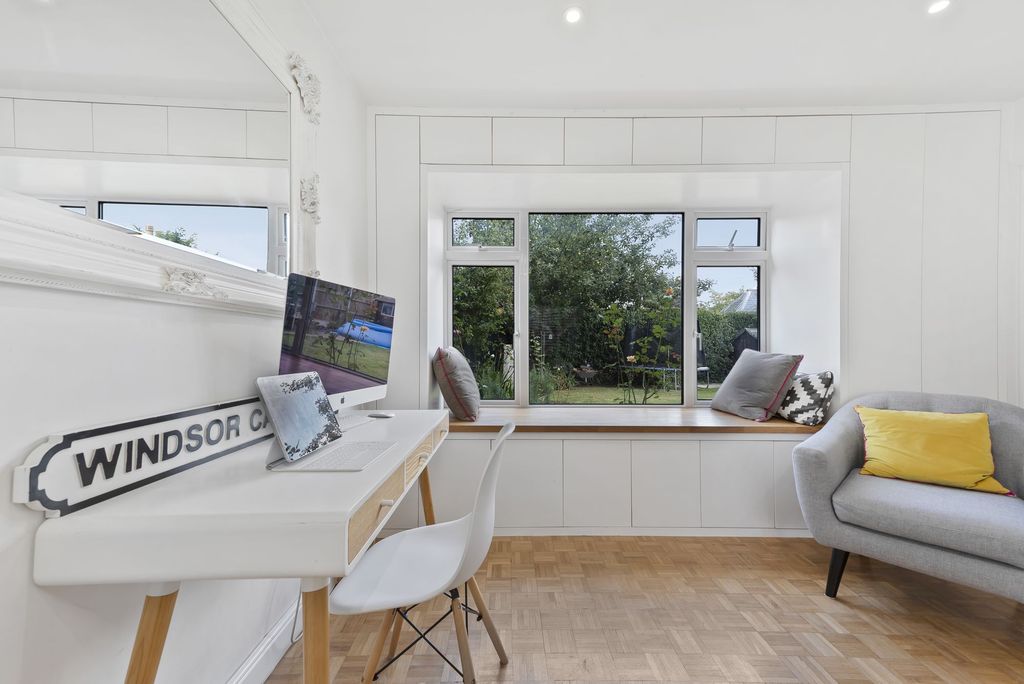 Additional image 7 of 4 bed detached house to rentKimber Close, Windsor SL4