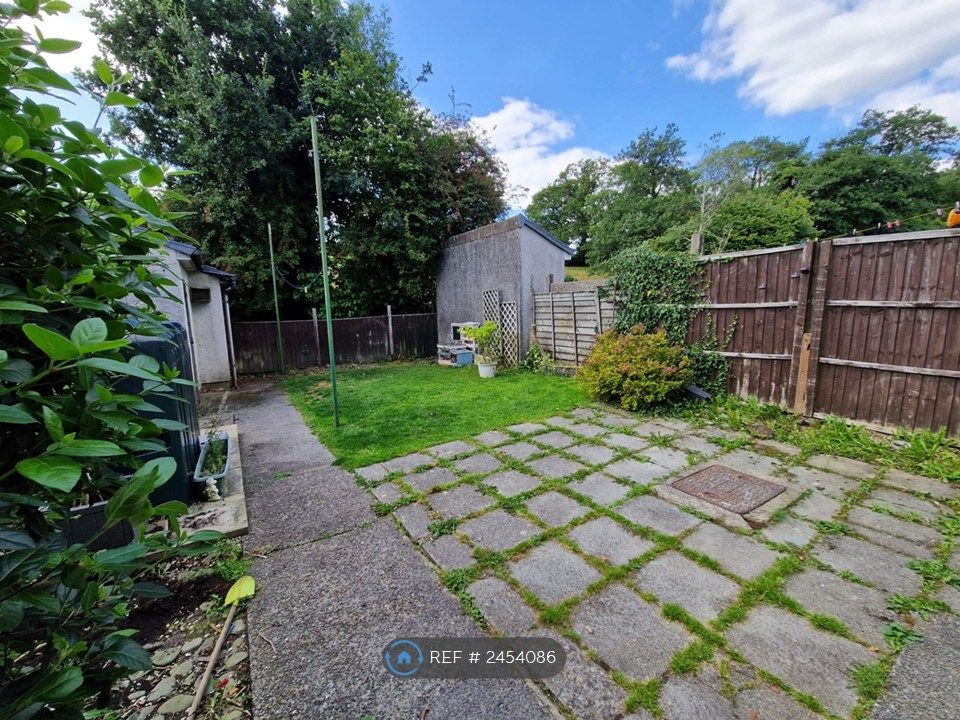 Property photo 3 of 23