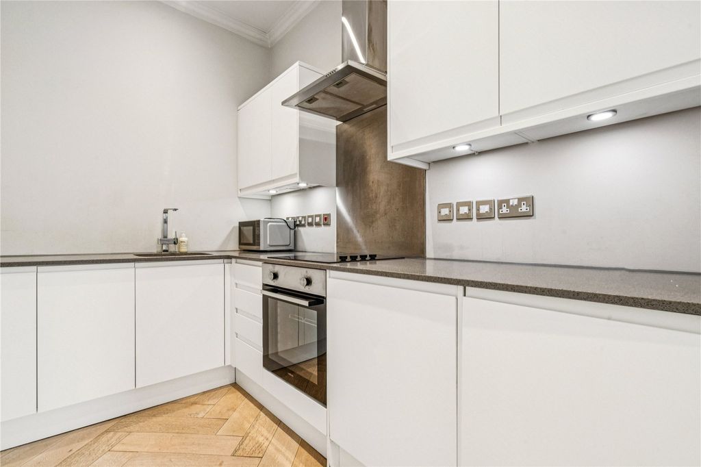 Property photo 2 of 17 Picture No. 07