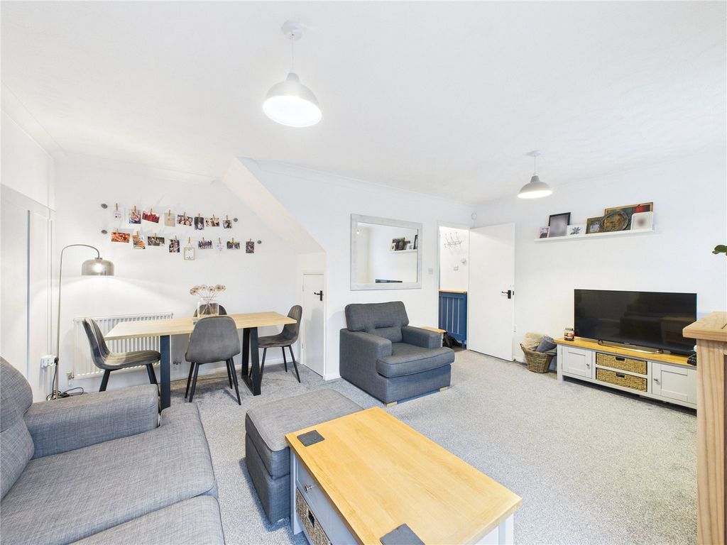 Property photo 2 of 18 Picture No. 03