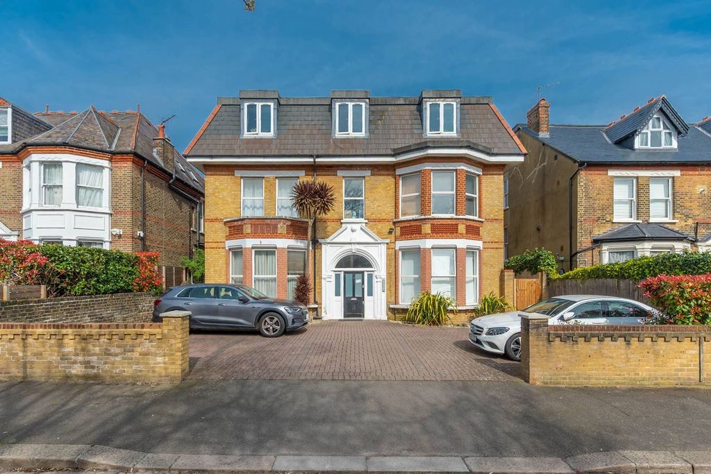 Property photo 1 of 5