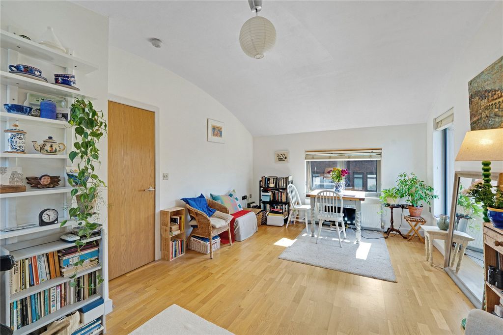 Property photo 2 of 10 Picture No. 04