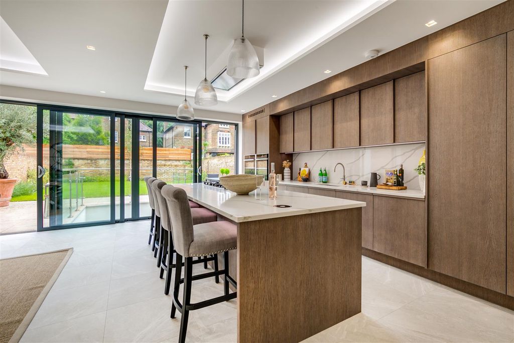 Property photo 3 of 15 W&S