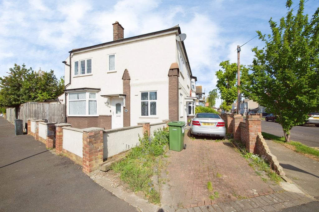 Property photo 2 of 19 Pbox-Img.Jpg