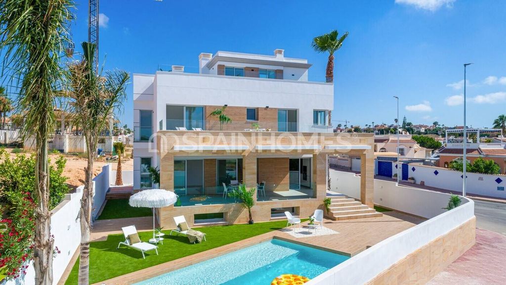 Property photo 1 of 18