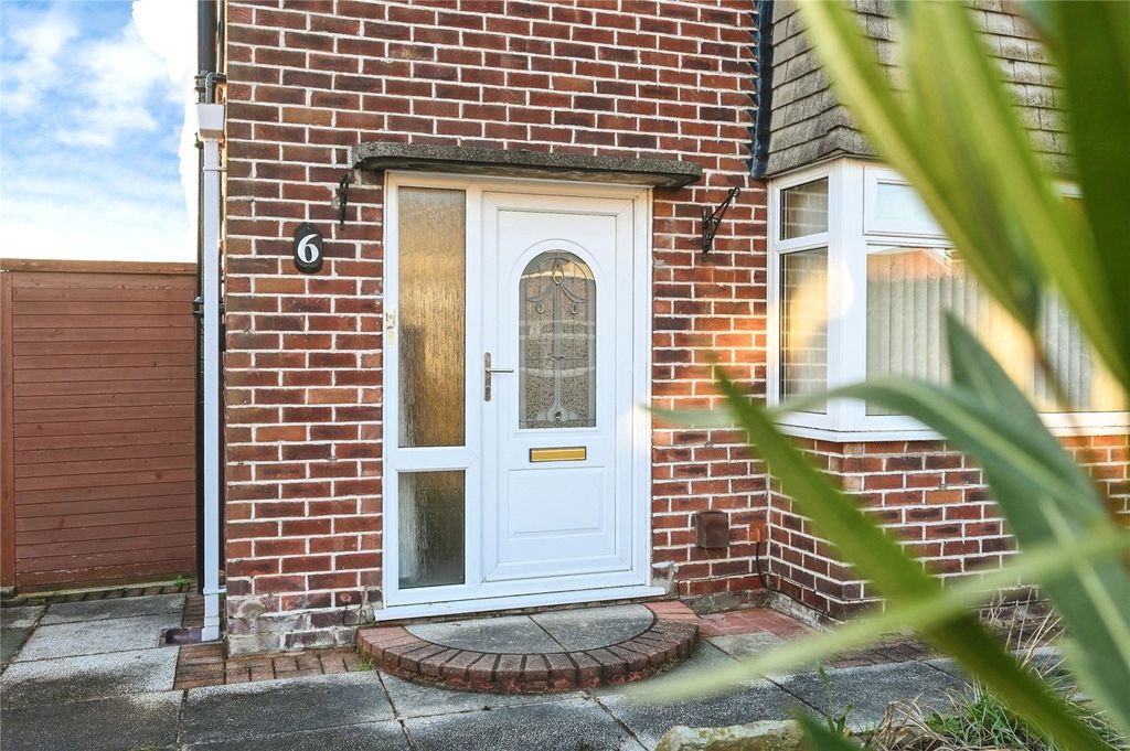 Property photo 1 of 22 Front