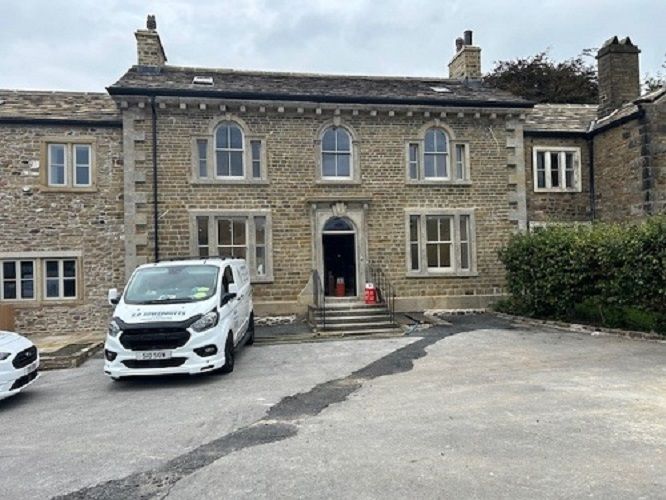 Property photo 1 of 3